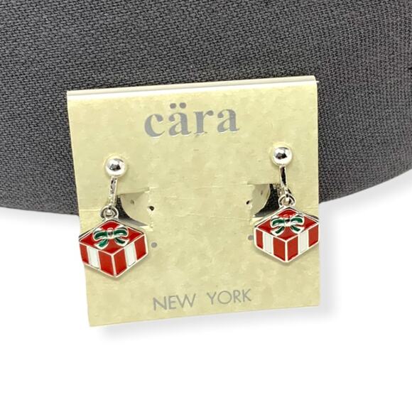 Cara Holiday Present Gift Box Clip On Christmas Earrings NWT - Picture 1 of 2